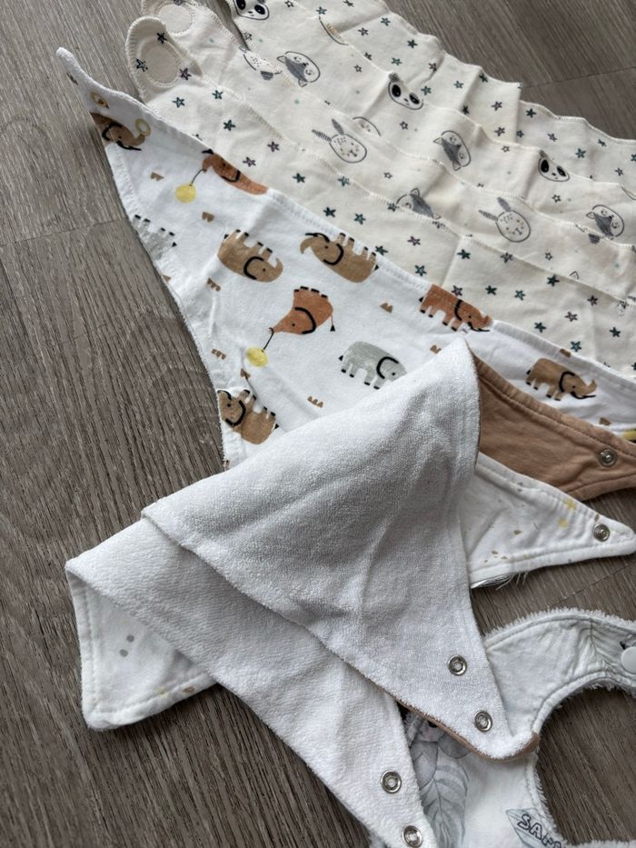 Lot de 11  bavoirs / bandana bavoirs - photo numéro 6