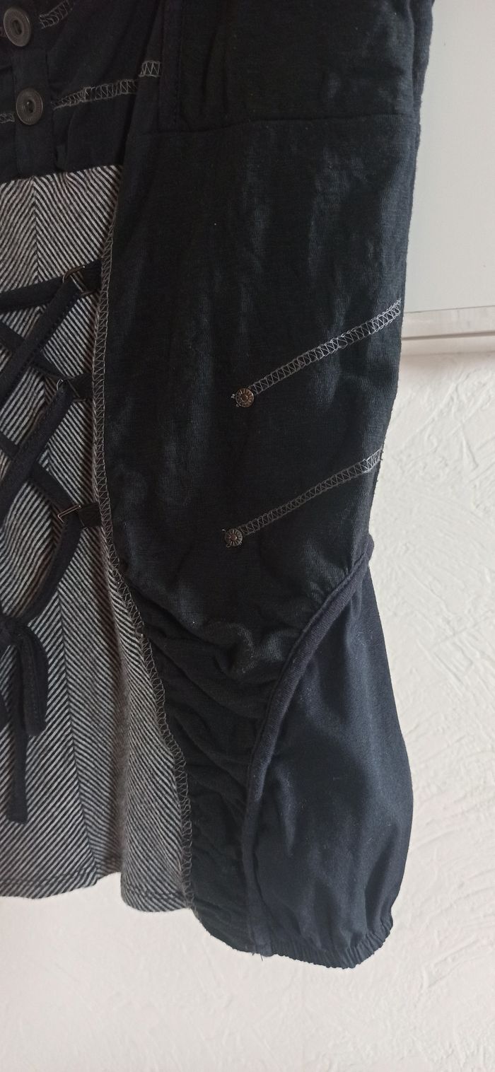 Debardeur 2 en 1 taille 38/40 - photo numéro 2