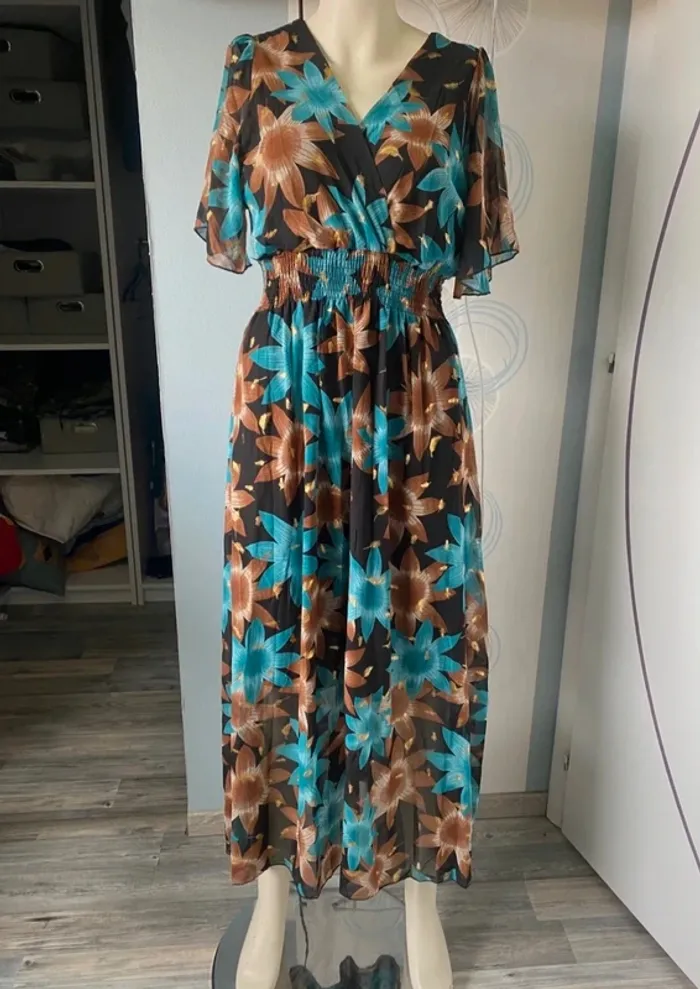 Robe longue à fleurs turquoise/marron taille S/M