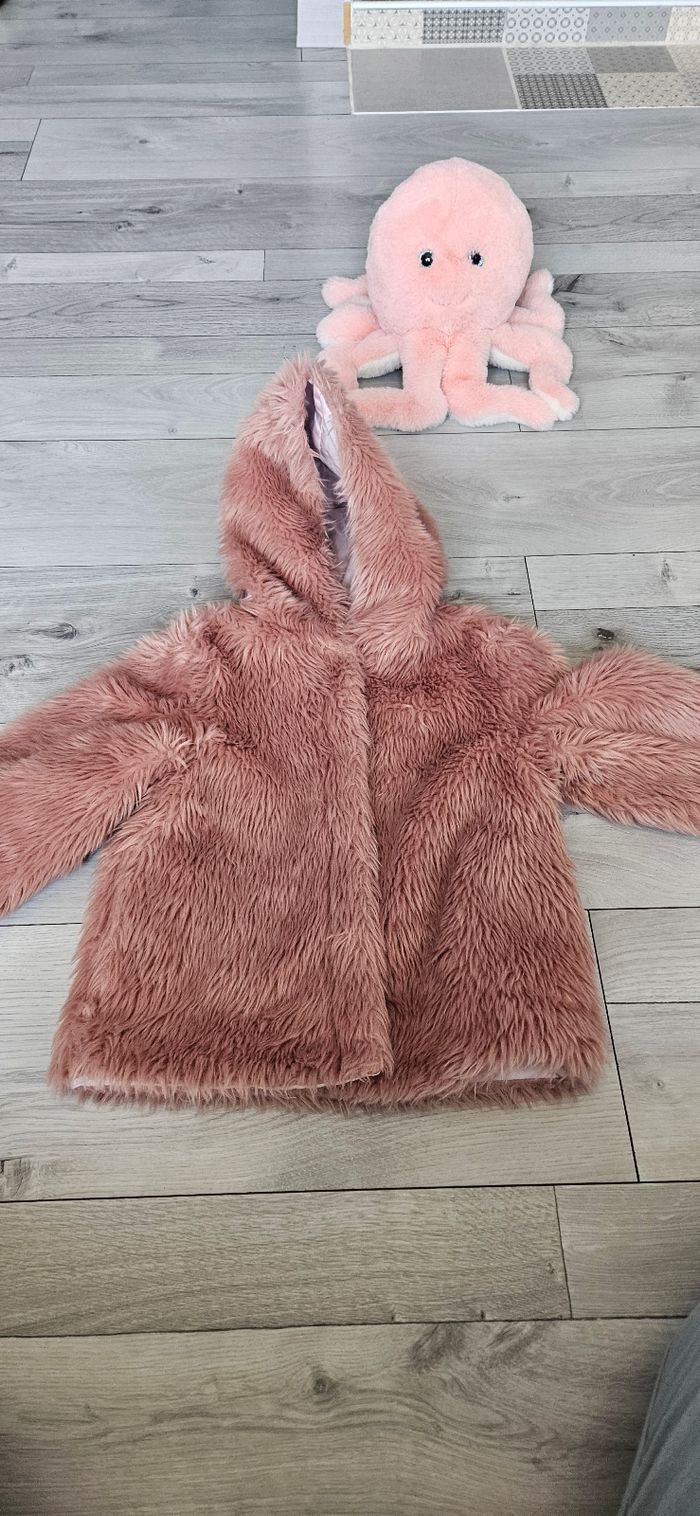 Manteau fausse fourure - photo numéro 2