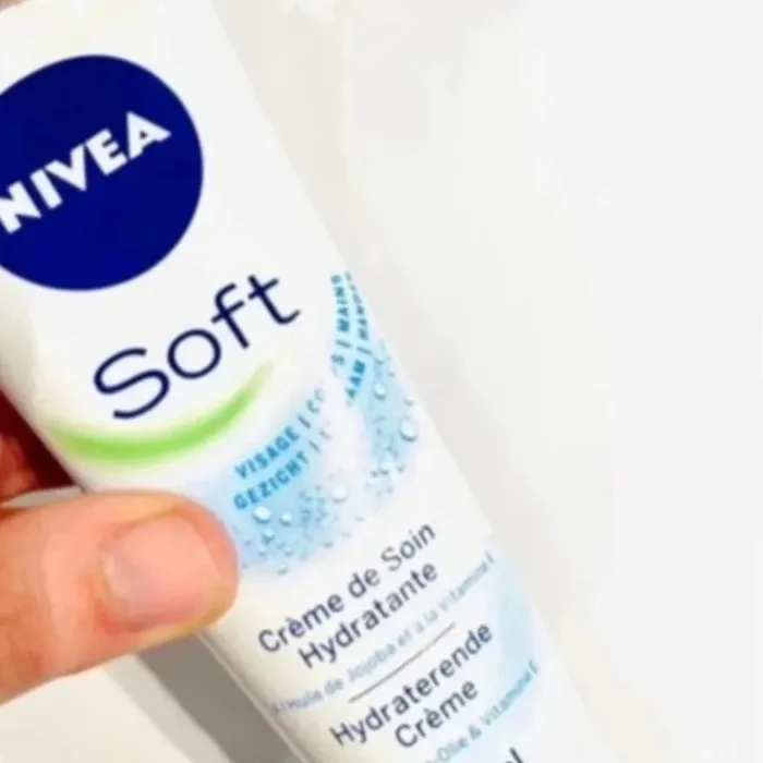 Somptueuse crème de soin nivea hydratante Neuf - photo numéro 2