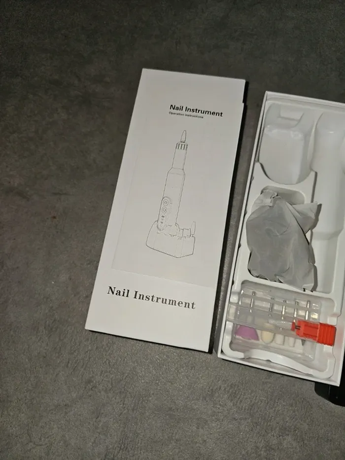 [NEUF] Ponceuse à ongles électrique noire - photo numéro 4
