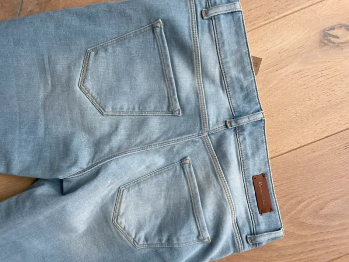 Jeans neuf Massimo Dutti 36 - photo numéro 5