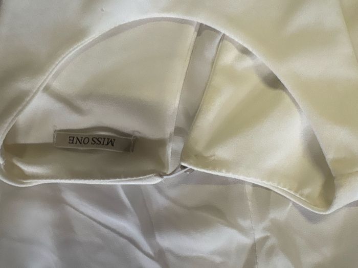 Robe de soirée crème - photo numéro 4