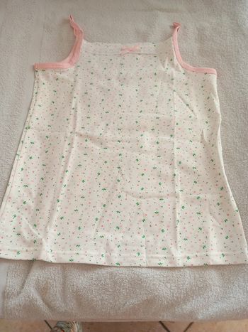 🚼Tee-shirt débardeur Neuf coton elasthan 8ans