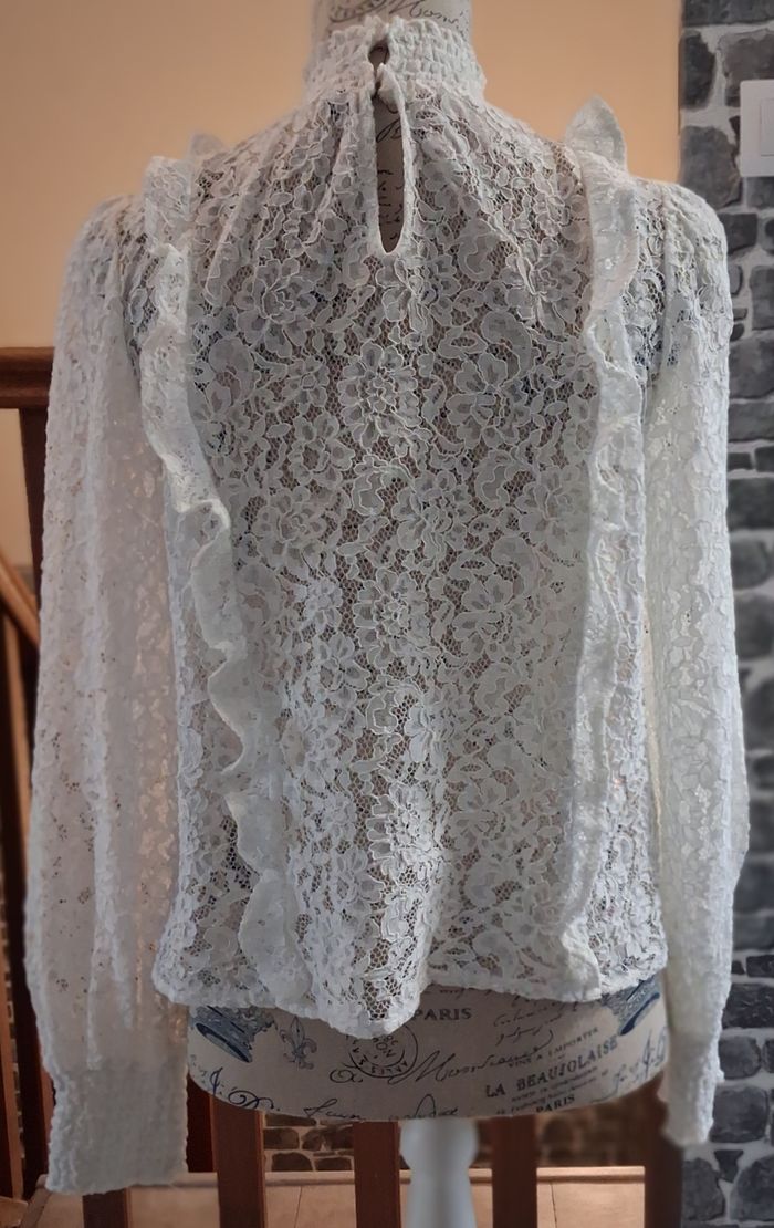 Blouse blanche courte tout en dentelle - photo numéro 6