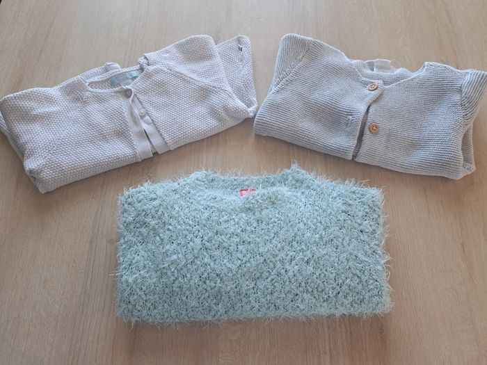 Lot pull et gilets 3 ans TBE