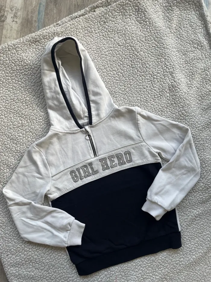 Sweat fille C&A 10 ans