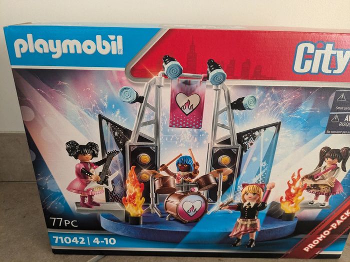 Playmobil 71042 - photo numéro 2
