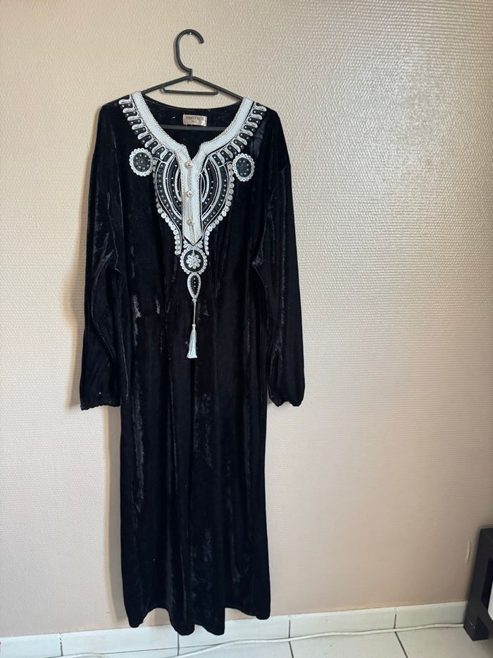 djellaba noir