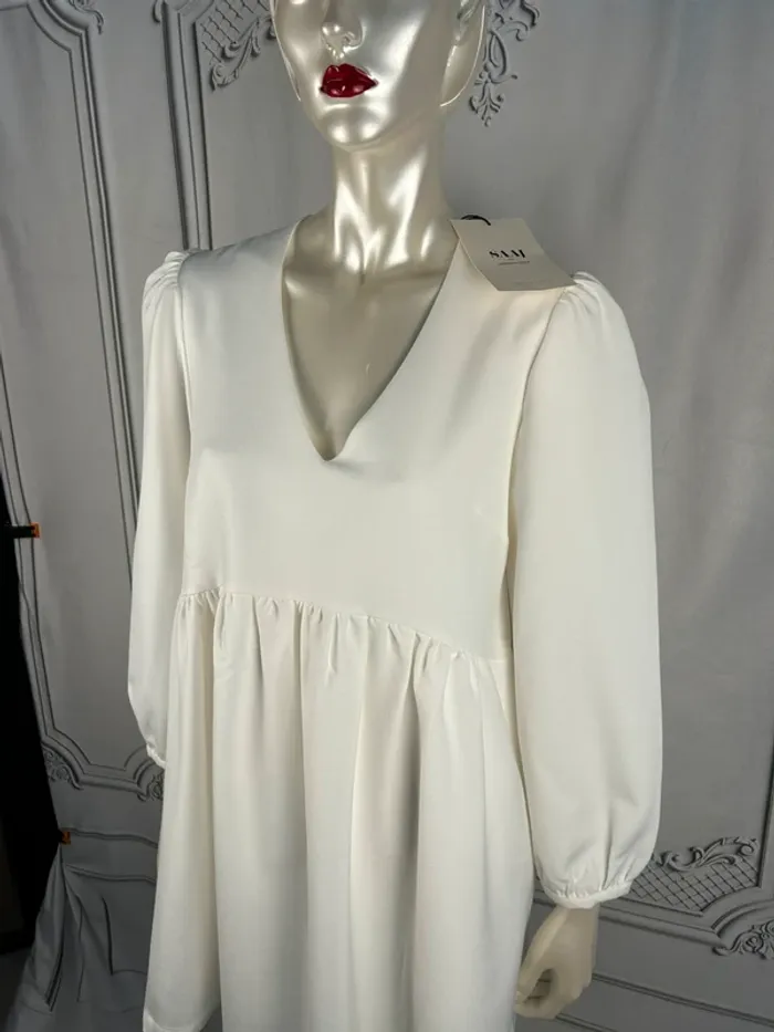 Robe blanche SAAJ T.2 / M neuve - photo numéro 2