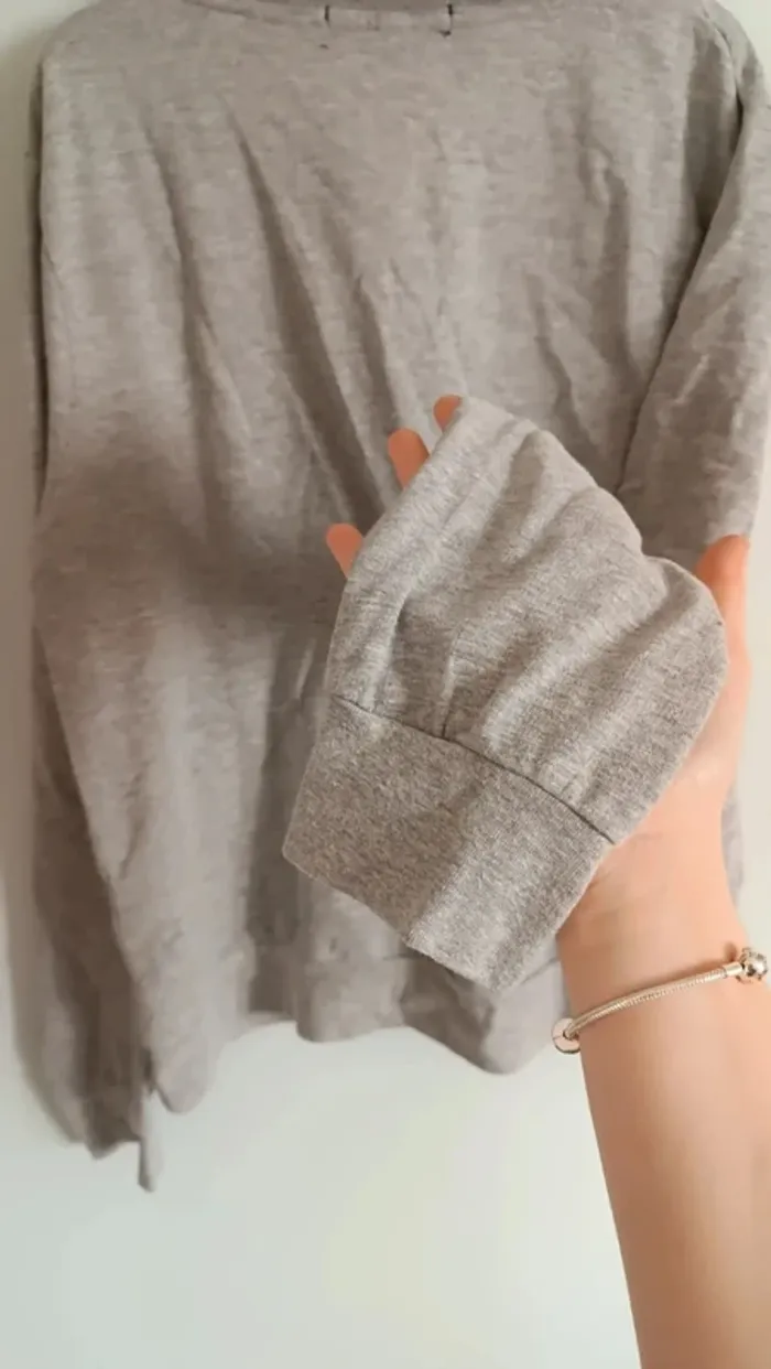 Pull gris - photo numéro 5