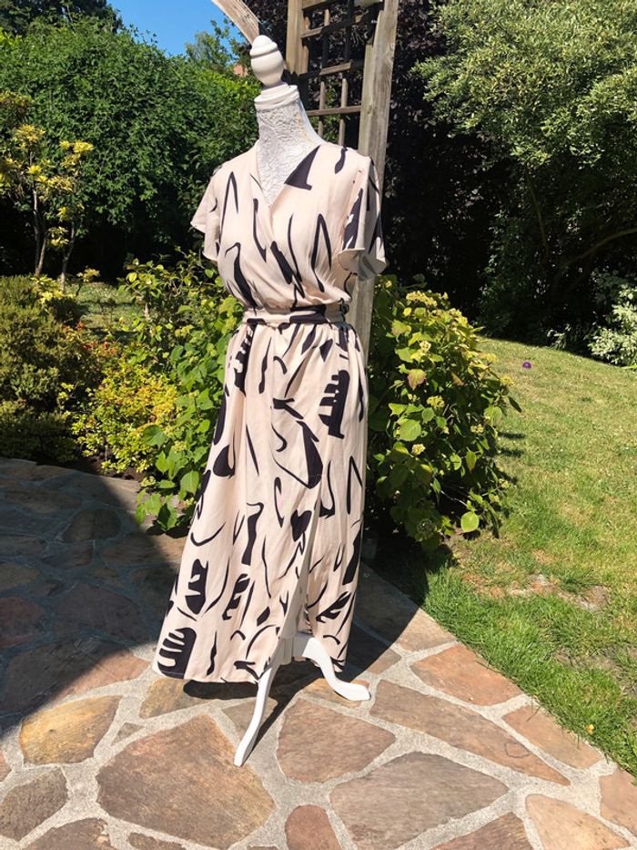 Robe neuve taille S/M - photo numéro 4
