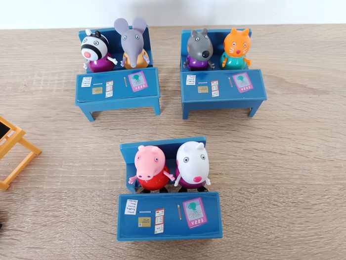 Peppa Pig -  La Salle de Classe - photo numéro 3