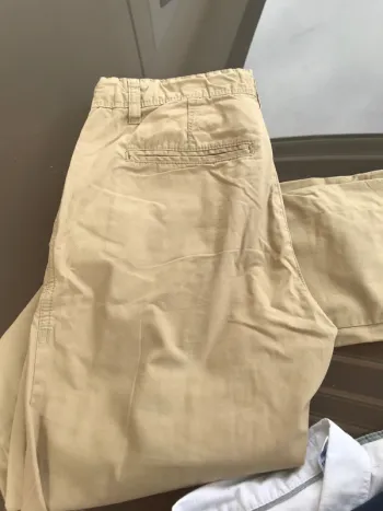 Pantalon chino beige benetton taille 12ans