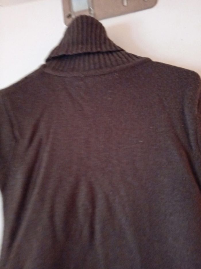 Jolie robe pull marron. 6 ans - photo numéro 8