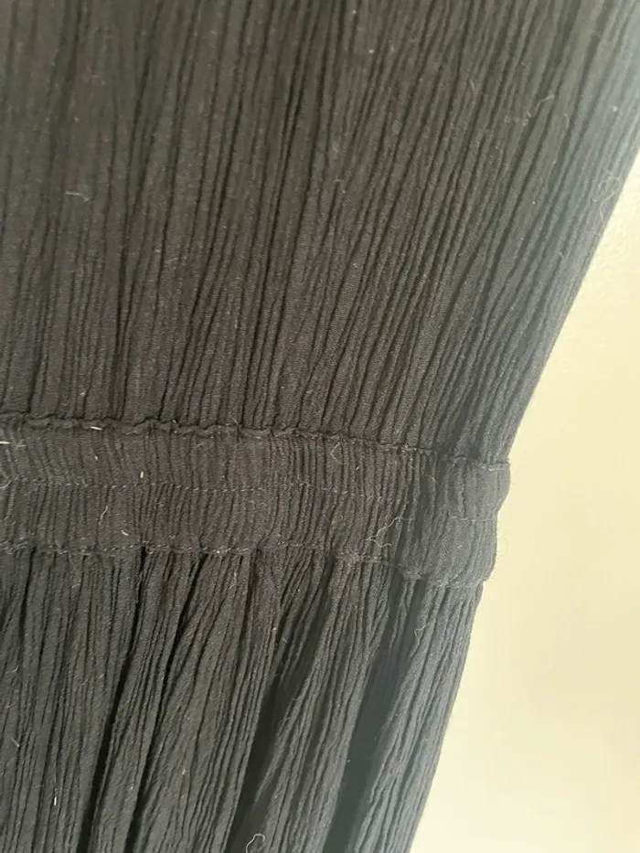 Robe noire - photo numéro 2
