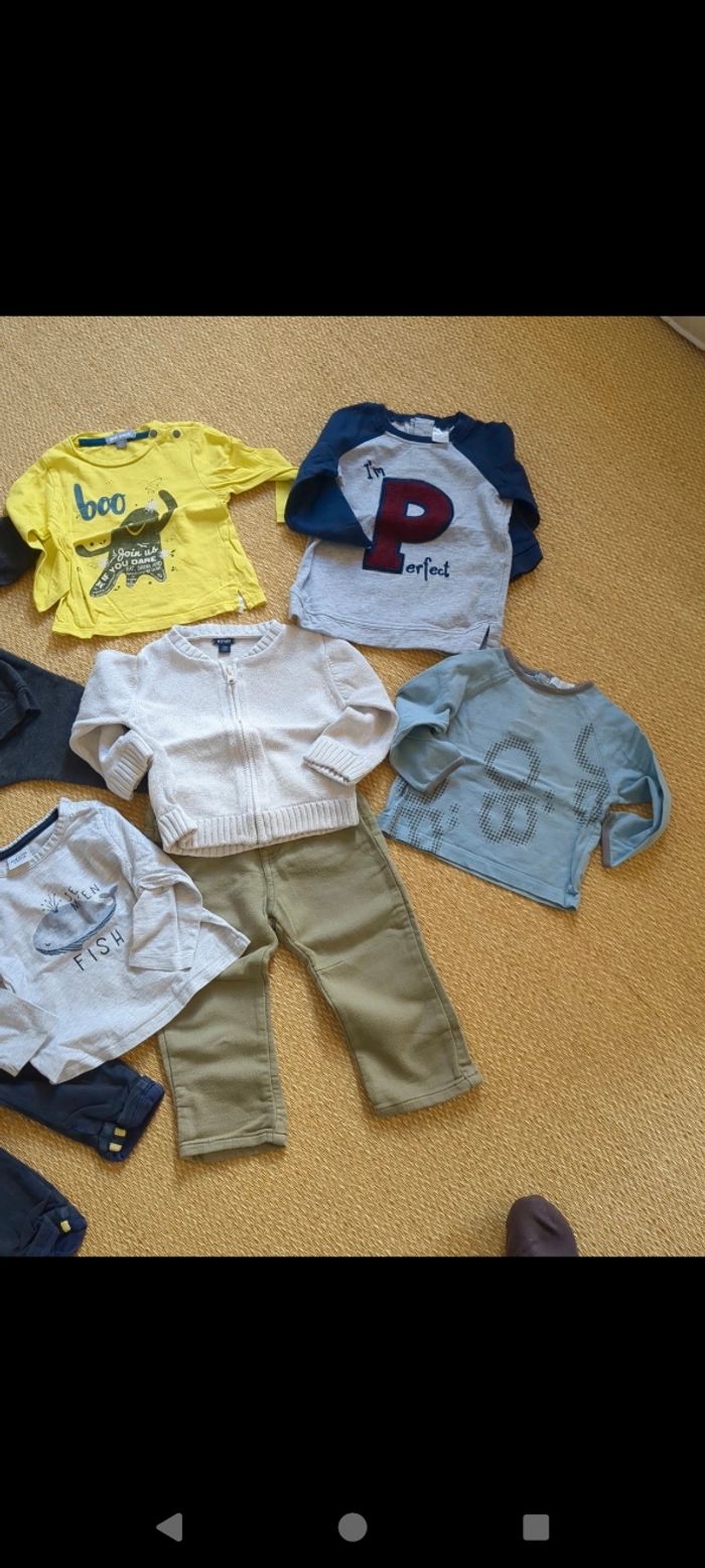 Lot de 10 vêtements automne/hiver garçon 12 mois - photo numéro 4