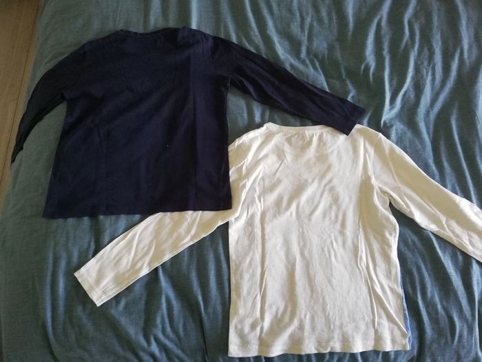 Lot de 2 tee-shirts manches longues en très bon état - photo numéro 2