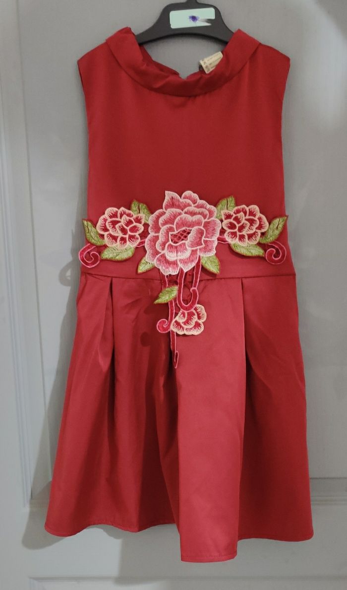 Robe Rouge - photo numéro 1