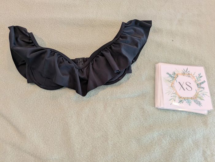 Haut de maillot de bain noir 34