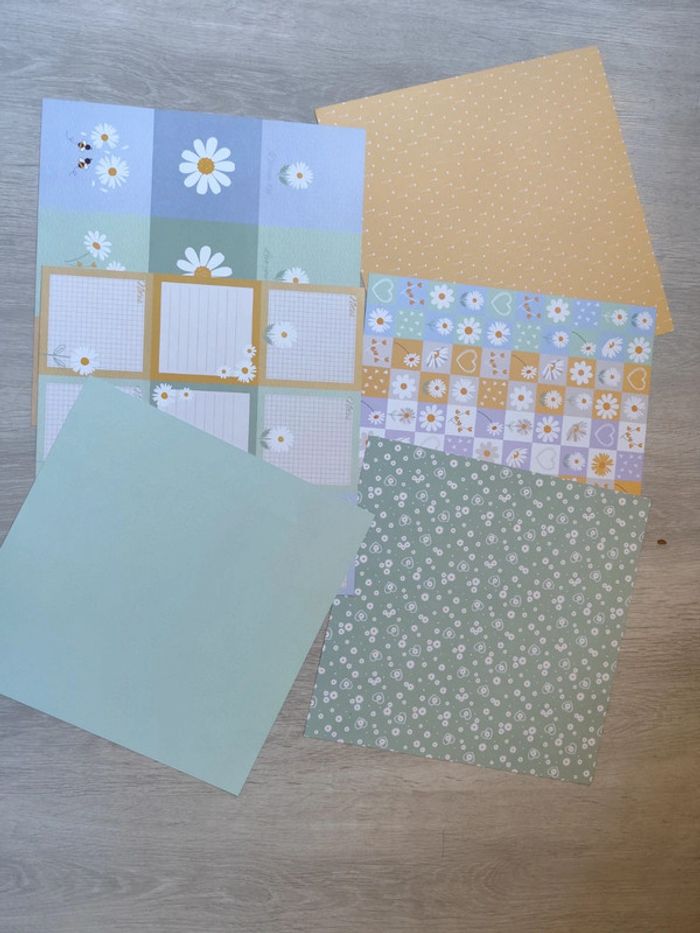 Lot de 6 papier scrapbooking marguerite