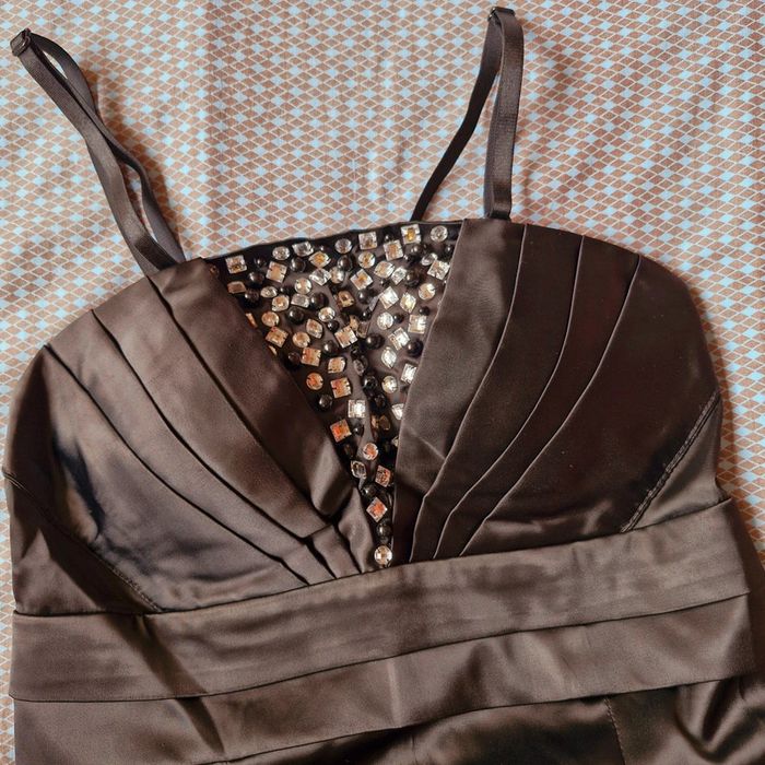 Robe de soirée neuve - photo numéro 3
