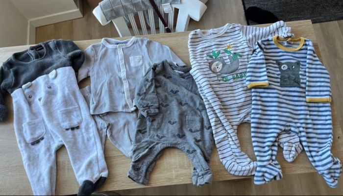 Lot de vêtements bébé - photo numéro 2