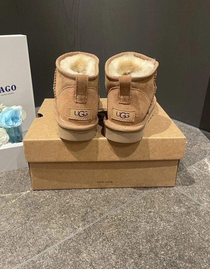 Ugg Ultra Mini Taille 38 - photo numéro 4