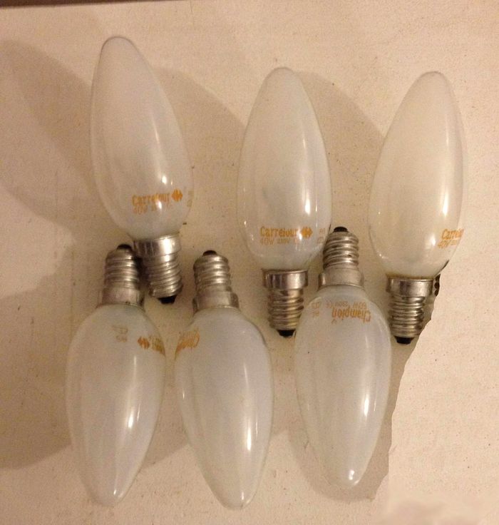 Lot de 6 anciennes ampoules petit culot à visser ovales opaques - photo numéro 2