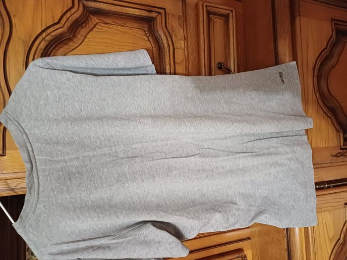 2 tee shirts femmes Taille Unique - photo numéro 5