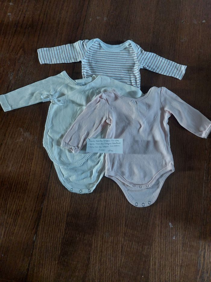 Lot de bodies - photo numéro 5