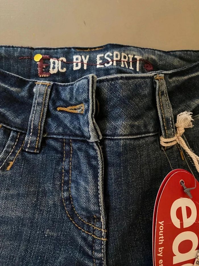eans EDC by Esprit taille 152/12 ans - photo numéro 4
