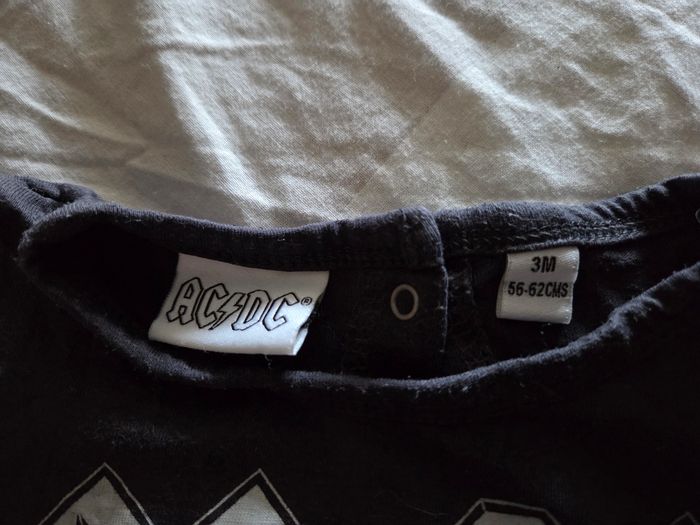 Maillot  AC/DC 3MOIS - photo numéro 2
