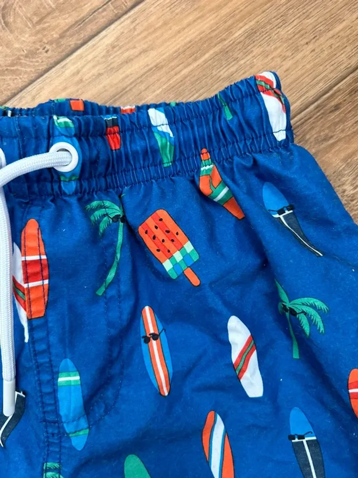 Short de bain 4/5 ans. - photo numéro 2