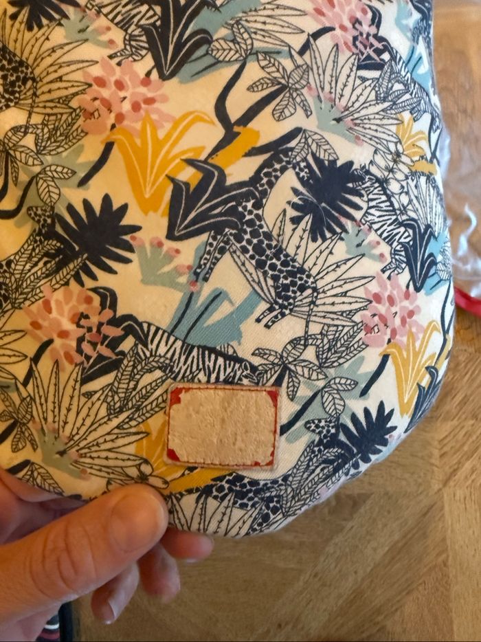 Coussin d’allaitement red castle - photo numéro 2