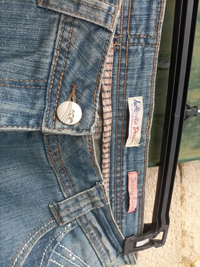 Jeans femme neuf - photo numéro 2