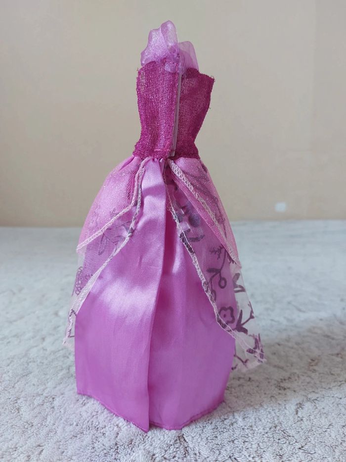 Robe Barbie - photo numéro 2