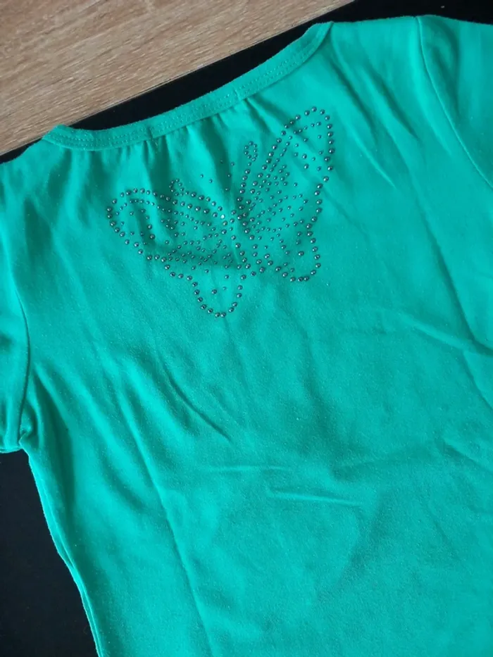 Tee-shirt vert 7/8 ans - photo numéro 5