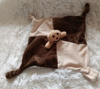 Doudou bonhomme Pain d'épice carré plat beige et marron - Euro souvenirs