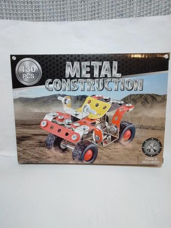 Kit de construction en métal "Quad"