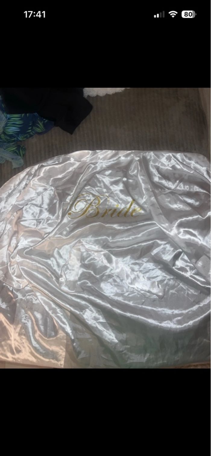 Peignoir satin bride