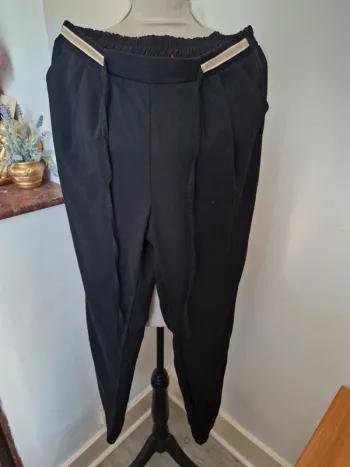 Pantalon fluide taille tissaia noir taille 40