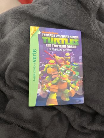 Livre tortues ninja. Un adversaire inattendu