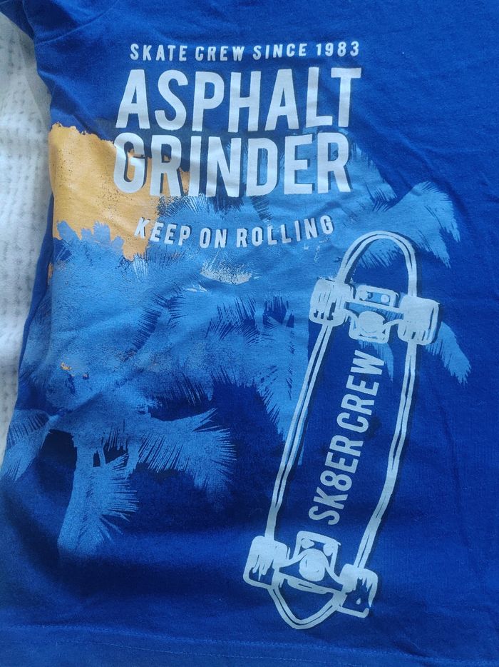 Tee shirt 10/12 ans - photo numéro 2