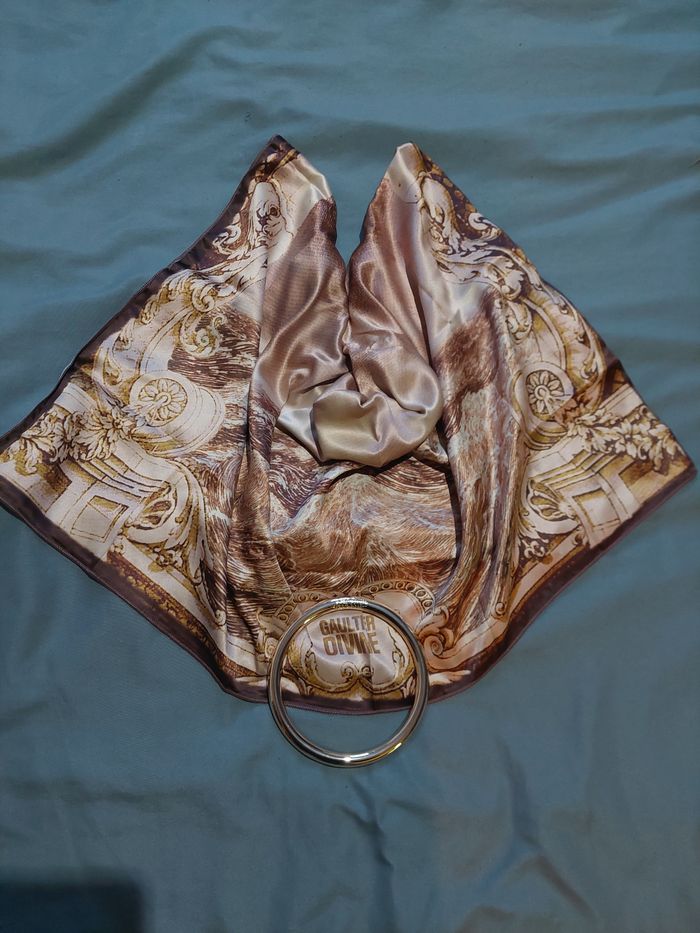Foulard jean paul Gauthier - photo numéro 3