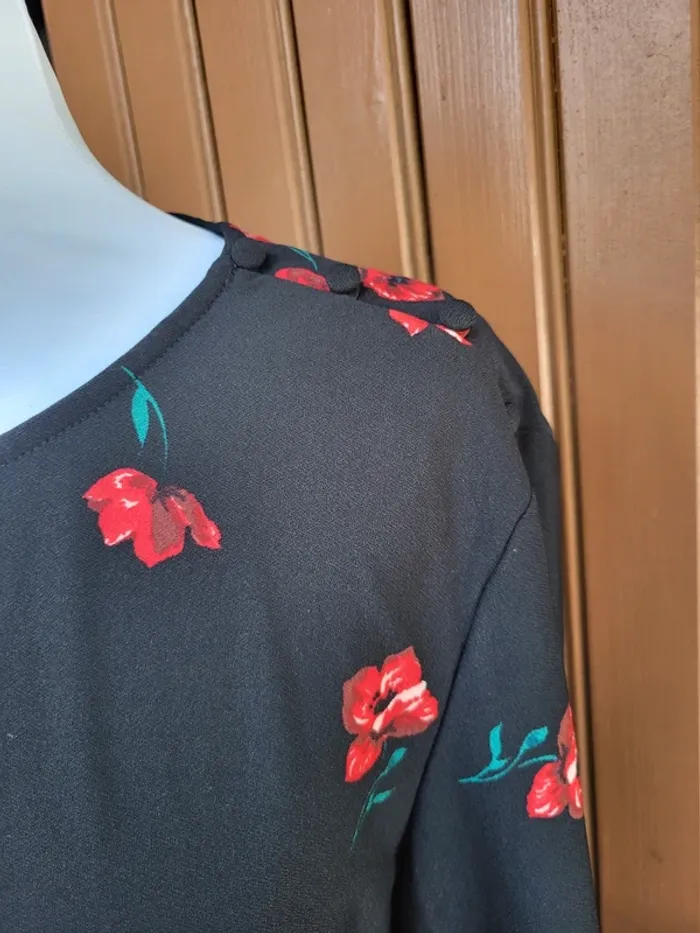 Robe casual fleuri noir rouge mango taille 42 - photo numéro 3