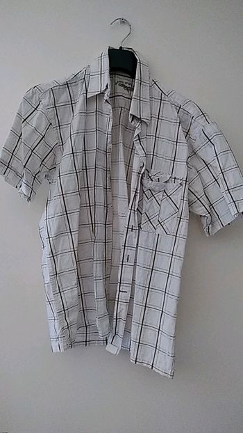 Chemise homme blanche et marron rayée