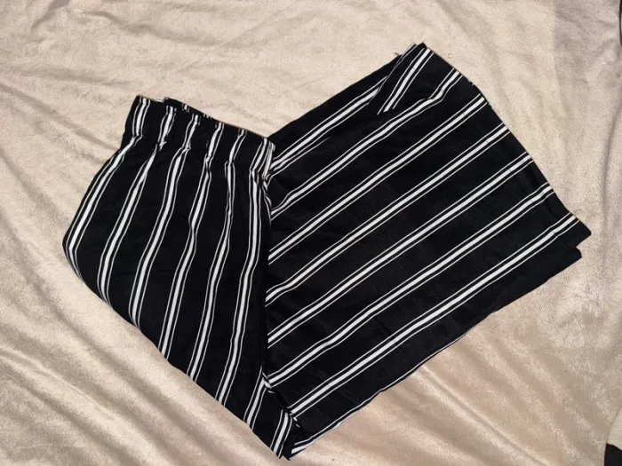 Pantalon petite fluide large 38 h&m