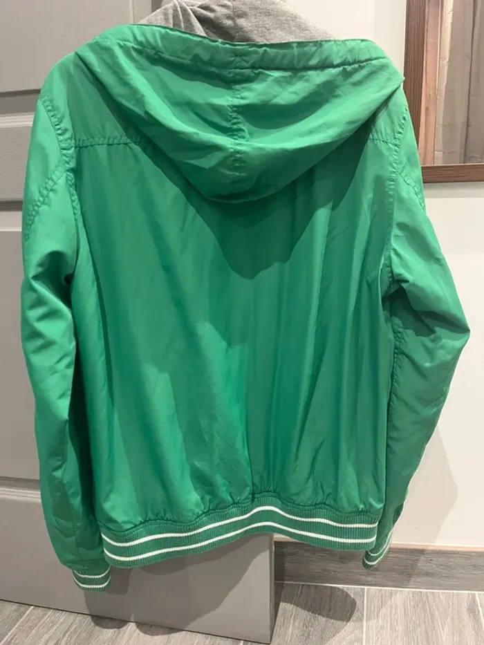 Veste capuche verte et grise - photo numéro 3